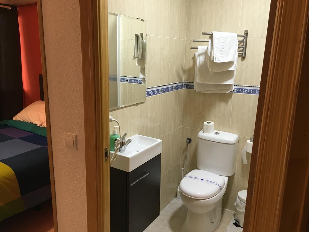 Hostal Tres Cantos Zewnętrze zdjęcie
