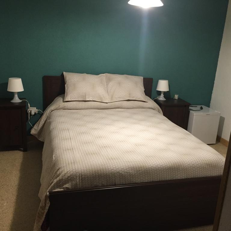 Hostal Tres Cantos Zewnętrze zdjęcie